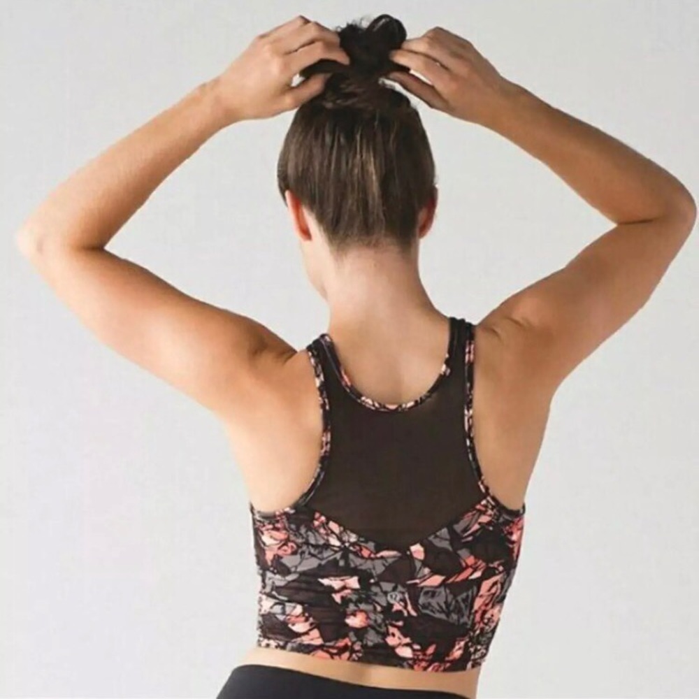 BRAND NEW LULULEMON BRA